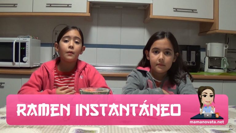 Marta y Sofía preparan ramen (fídeos)